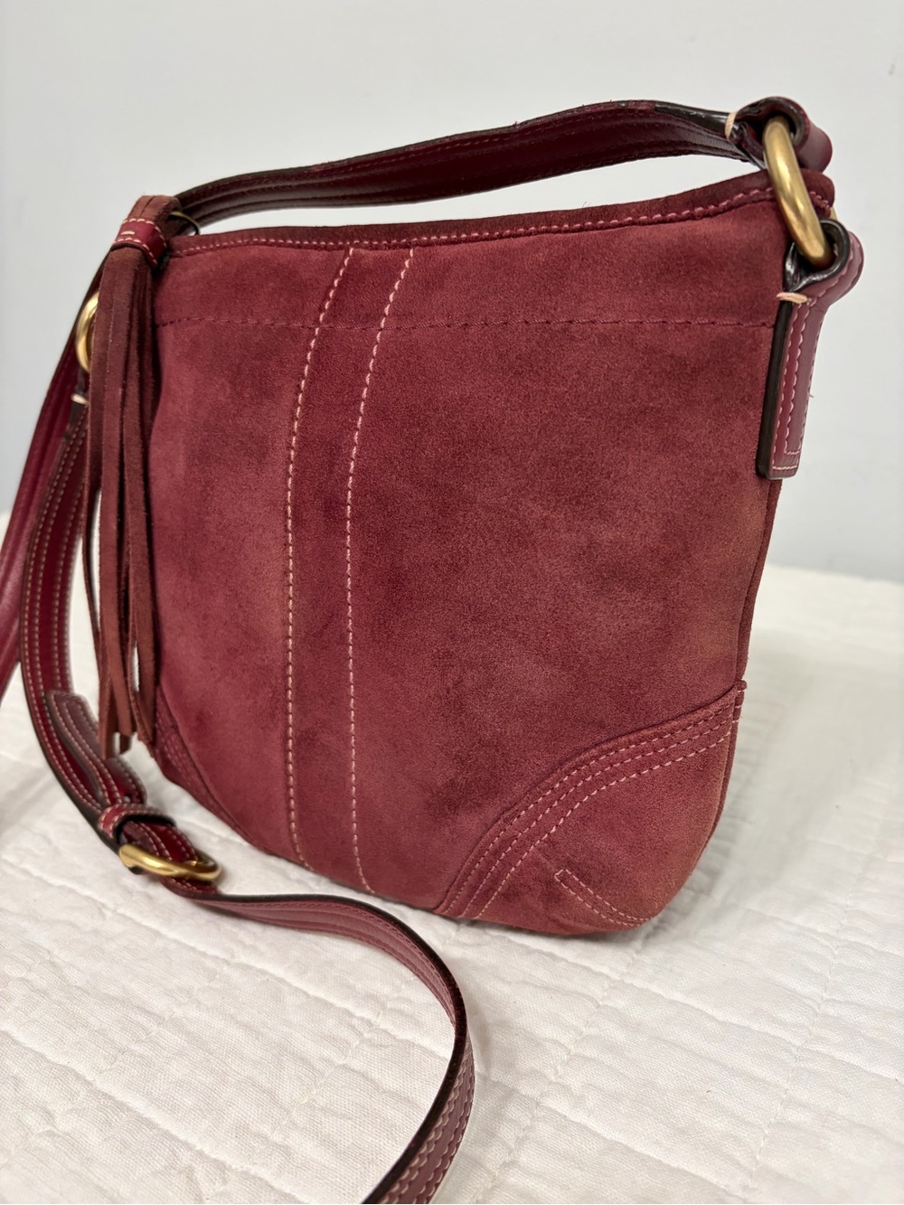 Vintage Coach Soho Suede Swing Pack Crossbody Bag in Wine/Burgundy Color - Picture 3 of 16